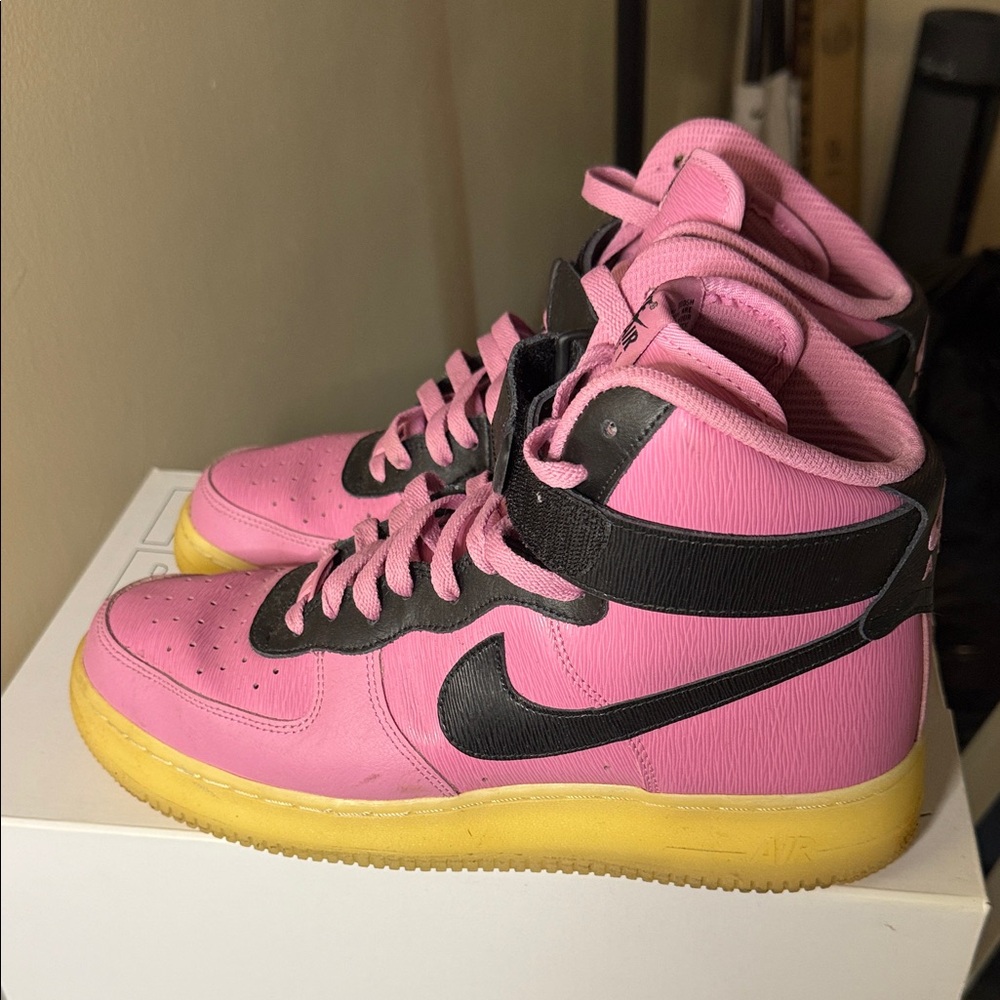 Nike Air Force 1 High Top Pink and Black High-Tops